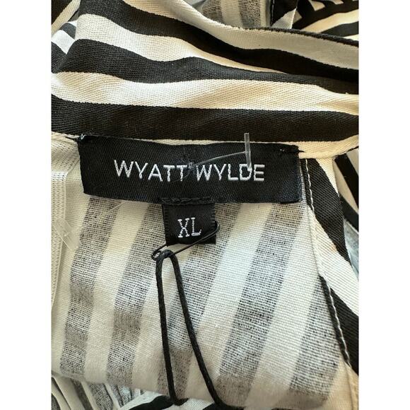 Wyatt Wylde Stella Jumpsuit in Stripe Size XL NWT - Picture 5 of 12